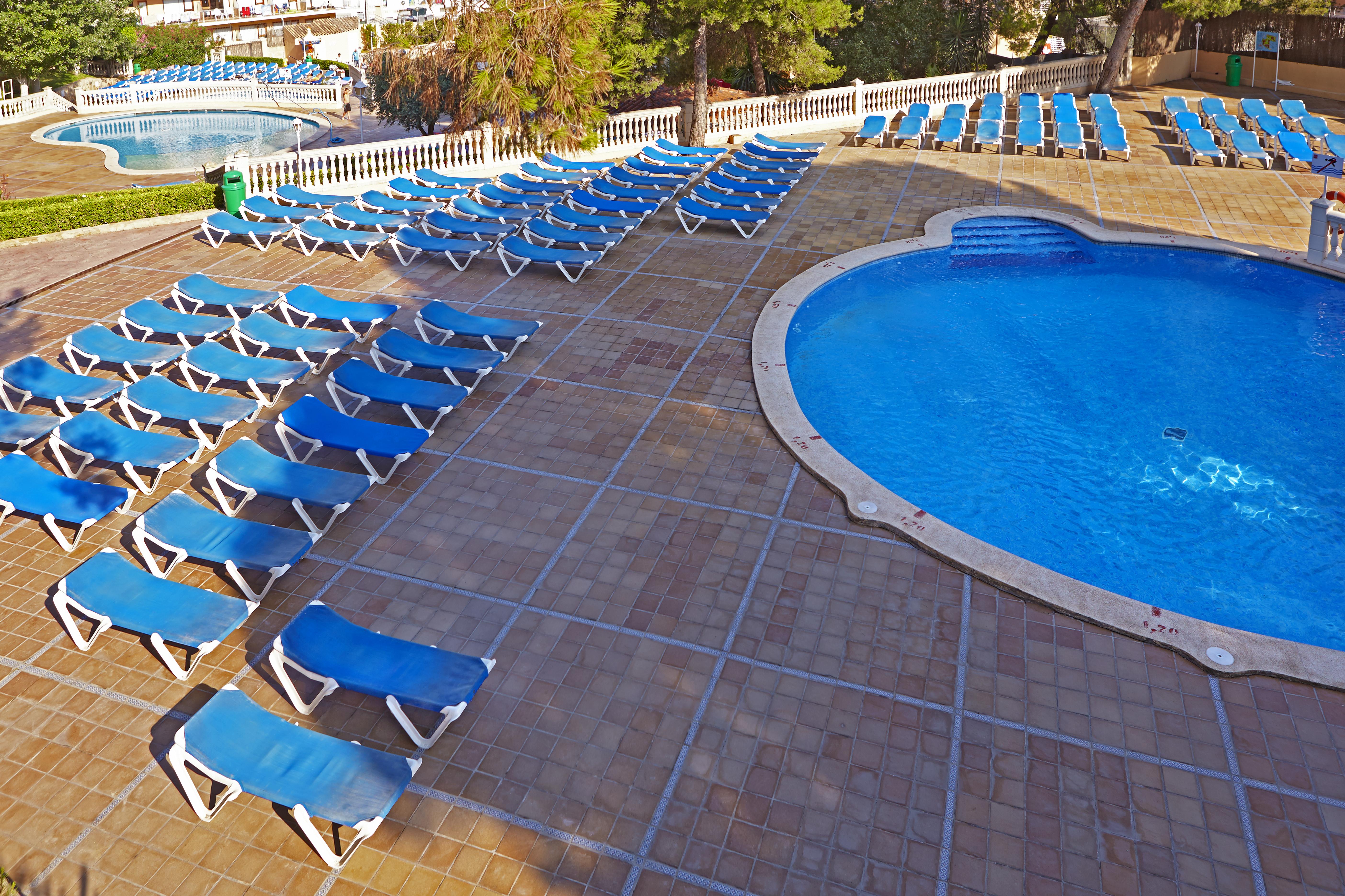 Sahara Nubia Gobi Hotel Ses Cadenes Exterior foto A swimming pool at a hotel