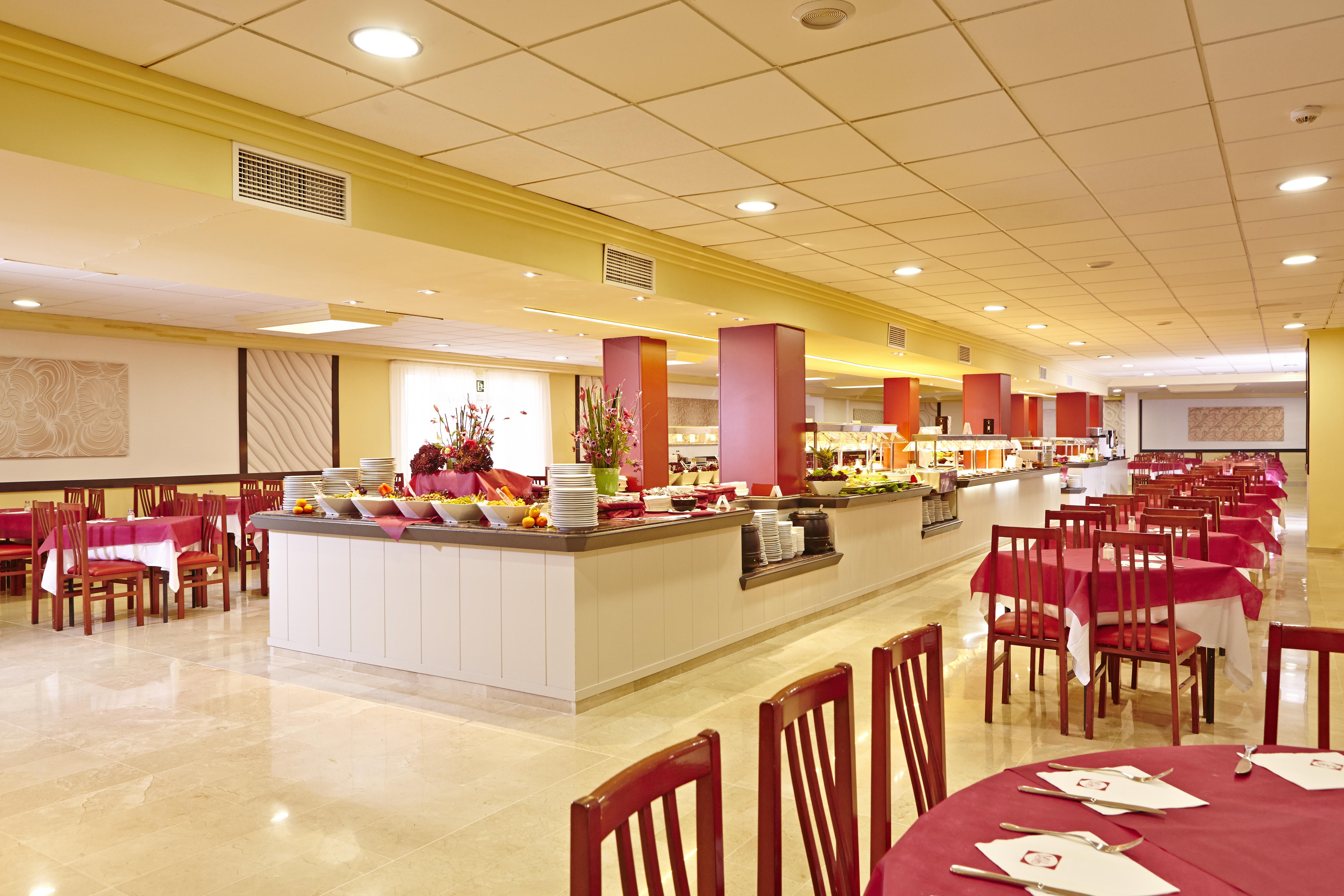 Sahara Nubia Gobi Hotel Ses Cadenes Exterior foto A buffet at a hotel